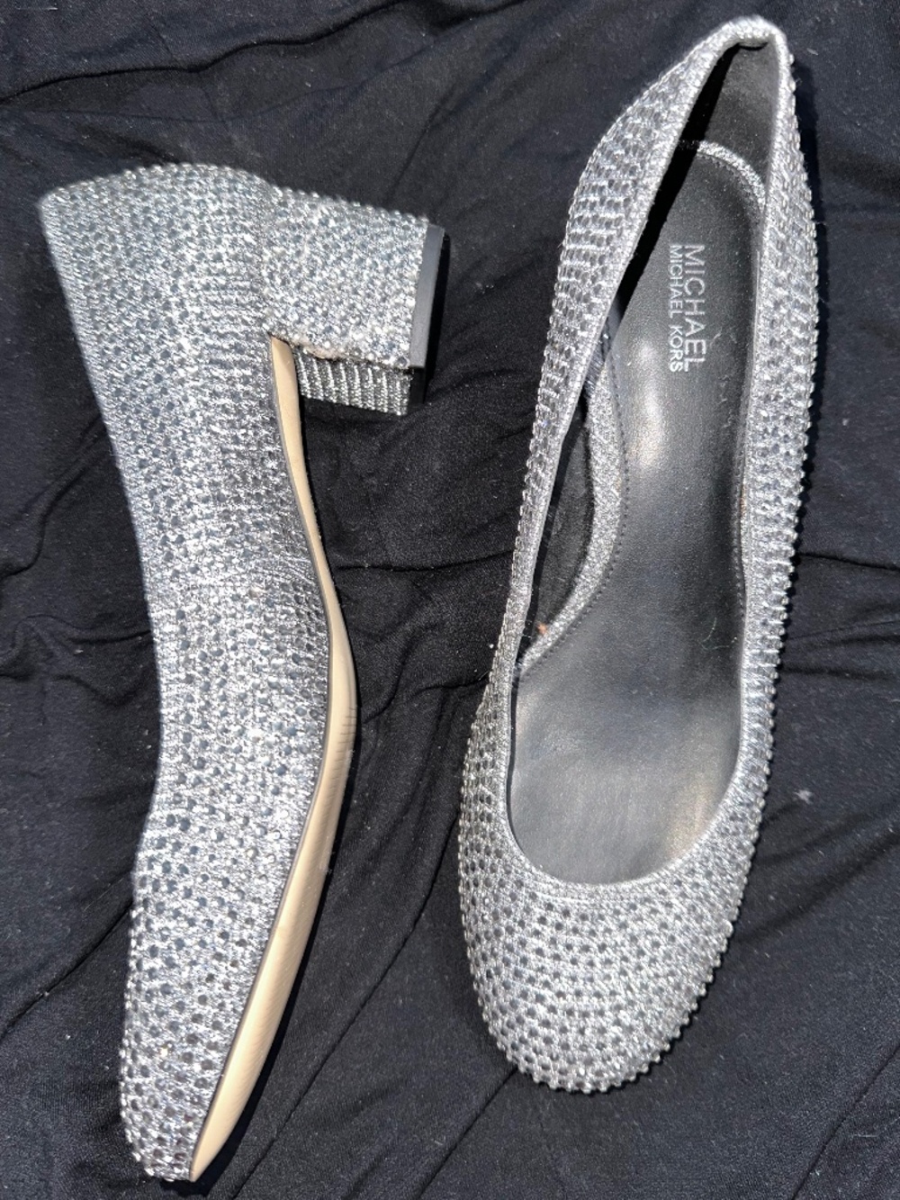 Michael Kors Silver Glitter Block Heel Pumps Women’s Size 8.5M – New Without Box